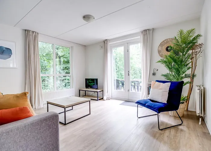 6 - Persoons Forest 209 *