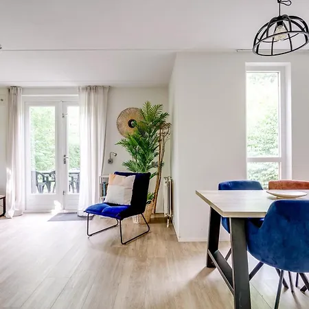 Vakantiehuis 6 - Persoons Forest 209