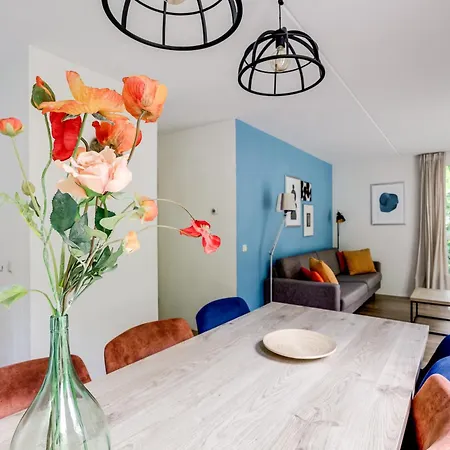 Vakantiehuis 6 - Persoons Forest 209