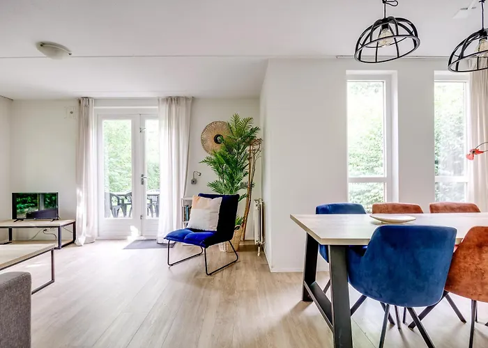 Vakantiehuis 6 - Persoons Forest 209