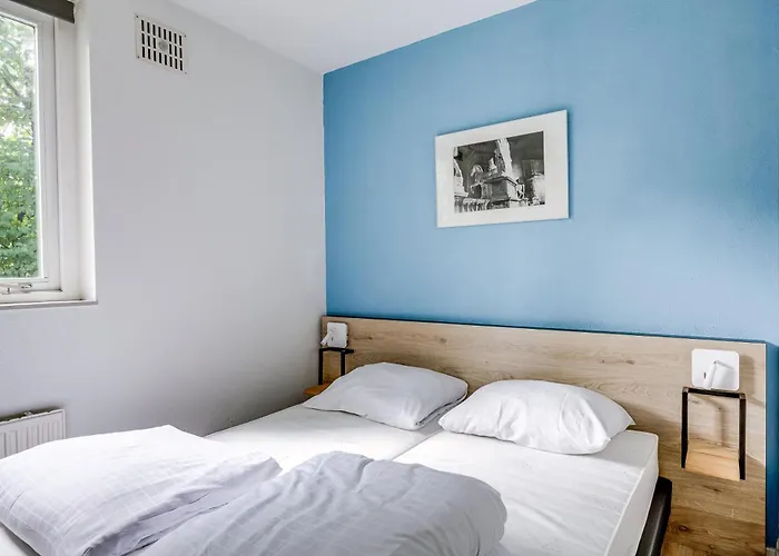 6 - Persoons Forest 209 *