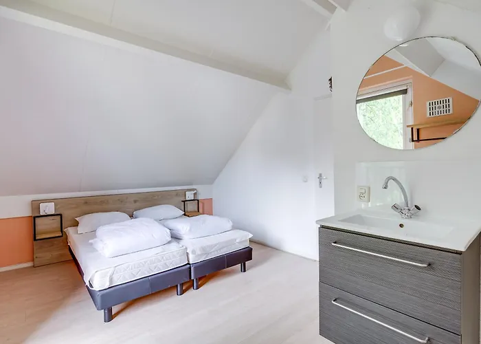 6 - Persoons Forest 209 *