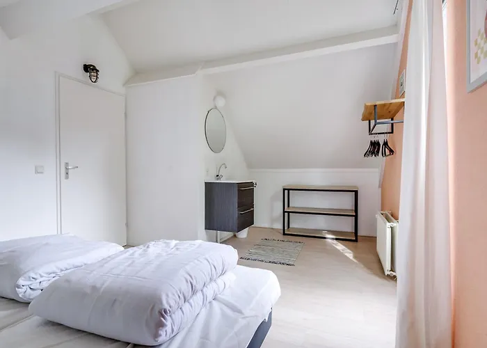 6 - Persoons Forest 209